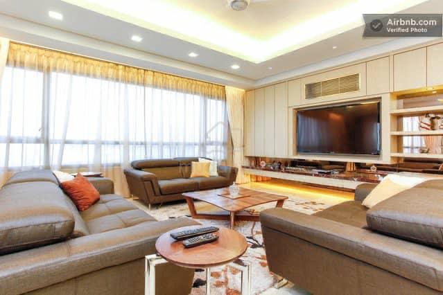 The Capsquare Residences 1