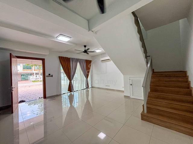 PRIVACY! SPACIOUS Ceria Residence, Cyberjaya, Double Storey Terrace 4