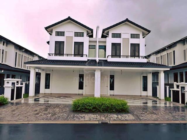 Serenia Hill Kota Warisan | 10ft Garden Homes| 30x80 4R4B Freehold 1
