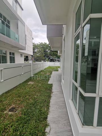 Taman Mutiara Mas (3 storey semi d) 4
