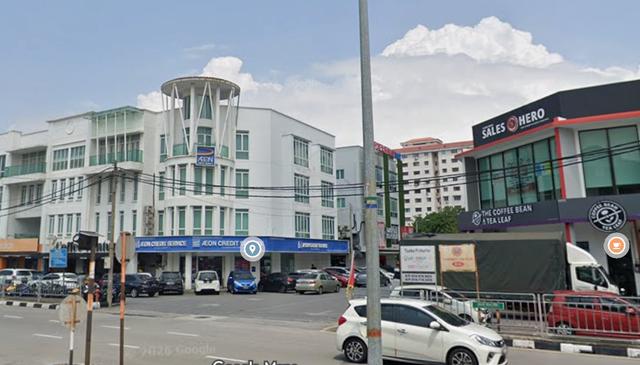 4 Storey Shoplot GF Unit at Jalan Pusat Perniagaan Raja Uda For Rent 1