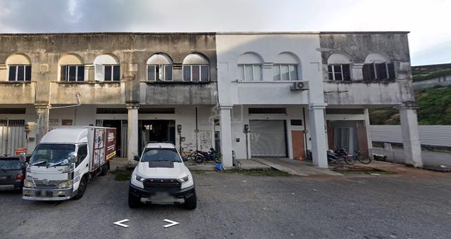 1.5 Storey Factory @ Bandar Teknologi For Sale 1