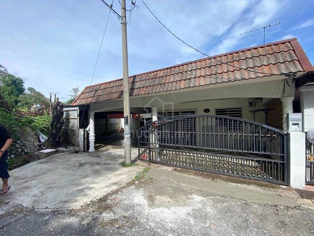 TERES 4 BILIK DI DESA KENARI Kuala Lipis untuk disewa 1