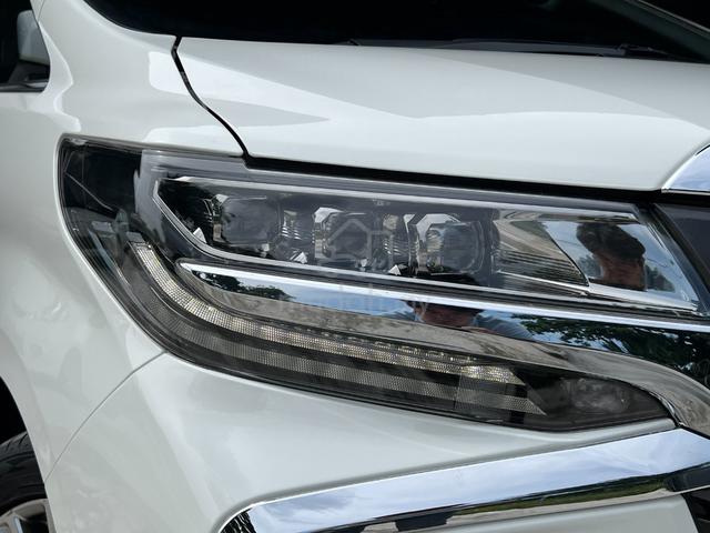 YR 2022 Toyota ALPHARD 2.5 S TYPE GOLD II - 2