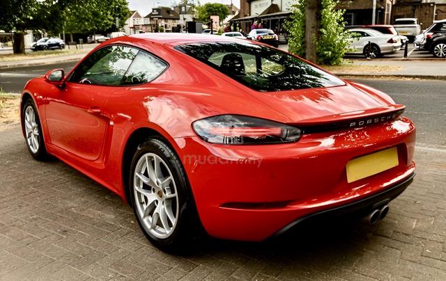 2022 Porsche 718 2.0 CAYMAN (A) REVERSE CAMERA UK - 3