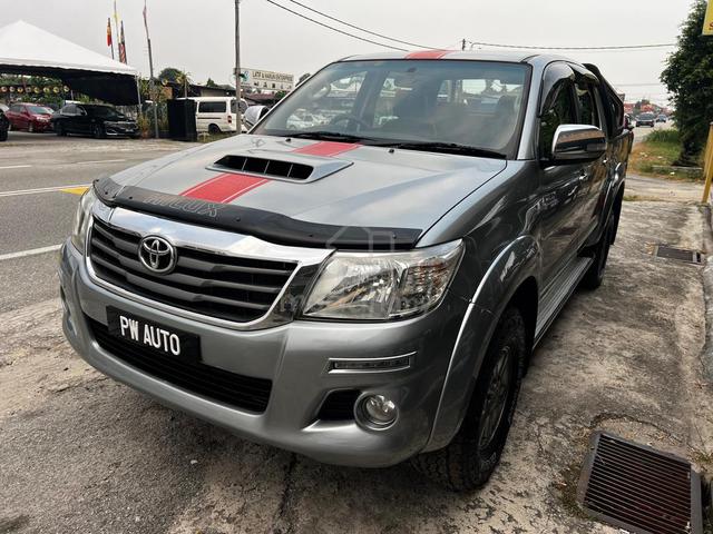 Toyota HILUX 2.5(A)VIGO D/C G VNT 4spd 4X4 pickups - 2