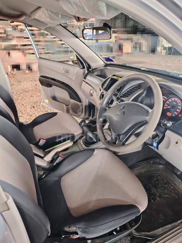2009 Mitsubishi TRITON 2.5 KB4TGJRXZR (M) - 5