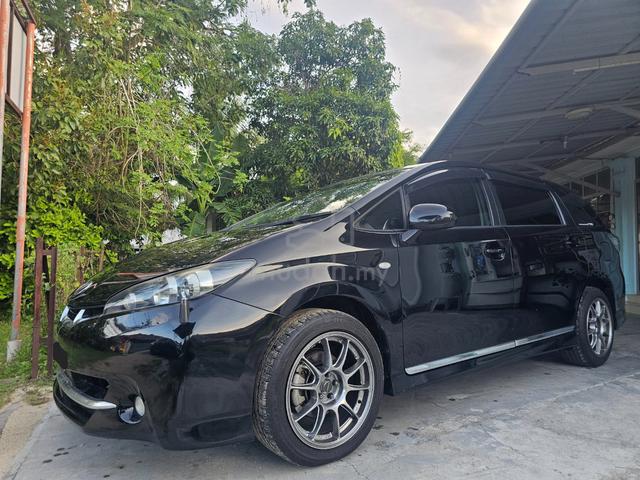 2011 Toyota WISH 1.8 S (A) - 2