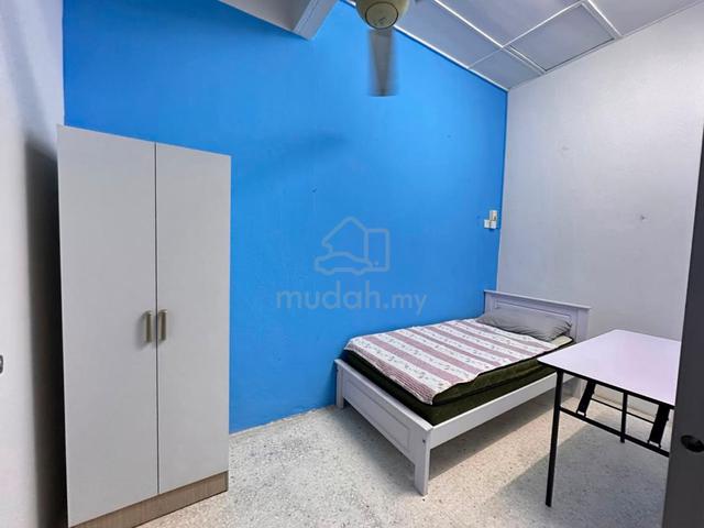 Bayan Baru Landed House Room Near factory Bayan Lepas Ready to movein 1
