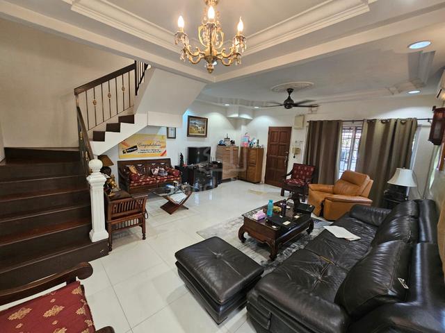 END LOT Fully Extend & Renovated PUJ 2 Storey House Taman Puncak Jalil 1