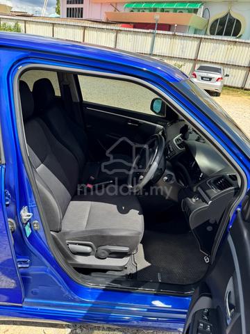 Suzuki SWIFT 1.4 GLX (A) 2013 - 4