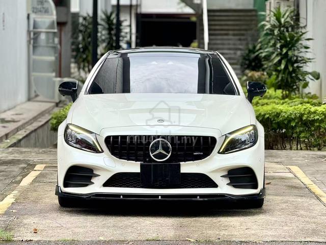 Mercedes Benz C180 1.6 AMG Coupe SRoof P/Boot FLft - 1