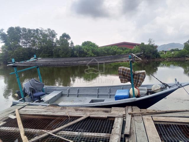 Bot Fiber 22 kaki,lebar 6 kaki sekali engine 60 HP - photo 4 of 4