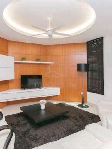 3-Storey Luxury Bungalow @ Renovated @ Beverly Hills, Tanjung Bungah 1