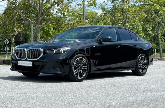 2025 BMW 520i M-Sport (G60) - Premium Selection - 2