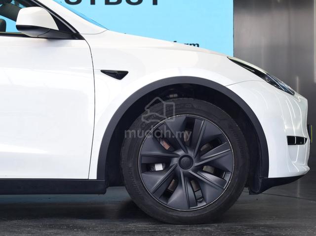 2024 Tesla MODEL Y SR RWD (ENHANCED AutoPilot) - 5