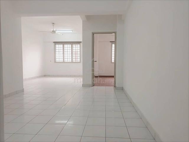 Persiaran Tanjung Apartment 1