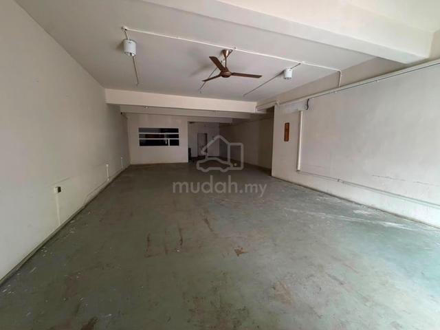 GROUND FLOOR 24x80 @ Molek 2/1, CHEAPEST RENTAL UNIT, Same row CARING 1