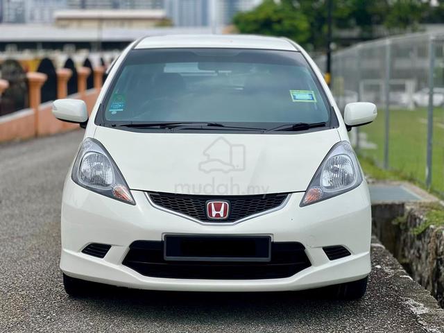 2010 Honda JAZZ 1.5 V (A) - 3