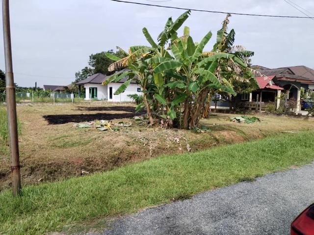 BERHADAPAN PADANG Tanah Lot Banglo RPT Desa Seri Bayu Gelung Pepuyu 1