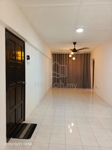 Anggerik Apartment (Taman Bunga Raya) 1