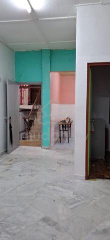Taman Lembah Maju 600 Apartment 1