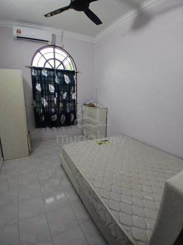 Medium Room For Rent 1