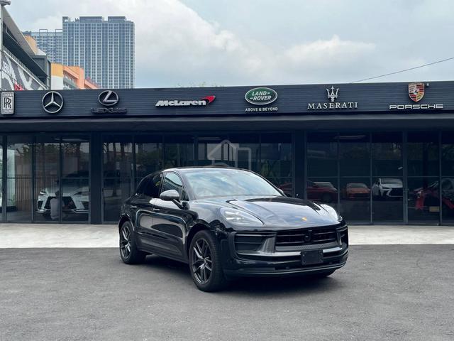 2023 Porsche MACAN T 2.0 PDLS + BLACK INTERIOR - 1