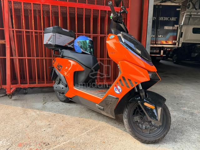 Zeeho AE4 Electric Scooter 2000km - photo 4 of 4