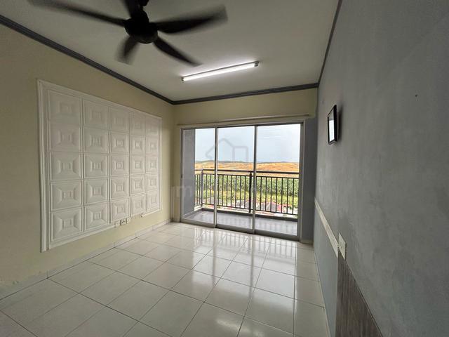 Residensi Laguna Biru 2 4