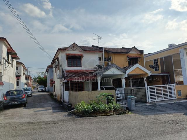 End lot with NEW Airconds Double Storey Taman Bidara Rahang, Seremban 1