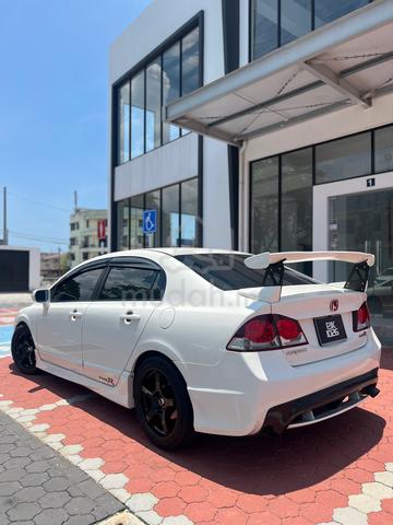 2009 Honda CIVIC 2.0 i-VTEC (A) - 4