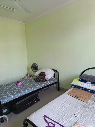 bilik sewa perempuan 1