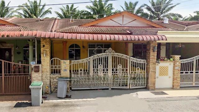 Bank Lelong. Taman Sri Siantan Muar. Bulanan RM962. 1