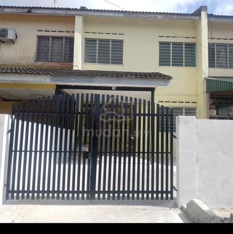 3 room double storey terrece 1