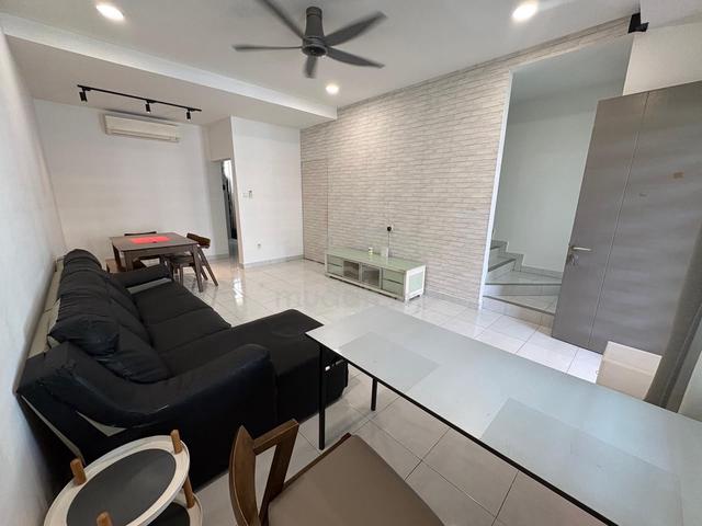 FOR RENT | Double Storey Terrace @ Kempas Baru 1