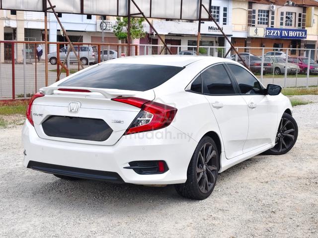 2018 Honda Civic 1.5 TC F/Service 5-Years Warranty - 2