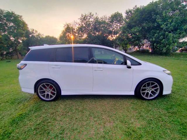 FreeTukarNama 2017 Toyota WISH 1.8(A) - 4