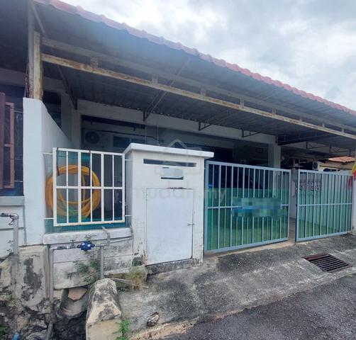 [Open Facing] 1 Sty House Taman Mawar, Salak Tinggi Sepang 1