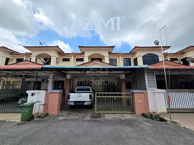 Spacious Living Room Desa Pujut 2 Double Storey Terrace Intermediate 1