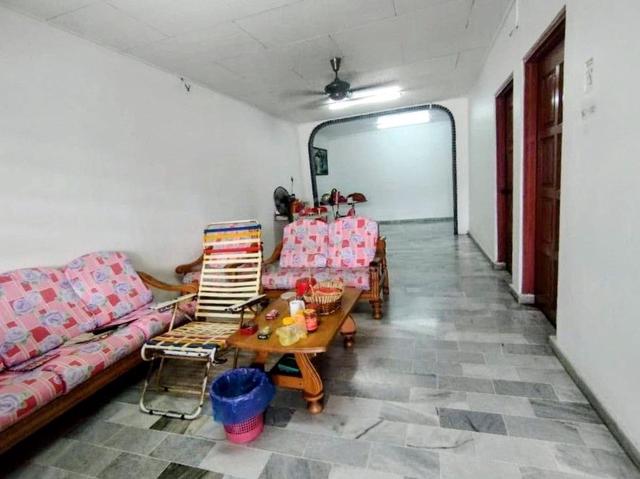 Tun Aminah @ Skudai, Jalan bentara, 1 storey house, near shop, CHEAP 1