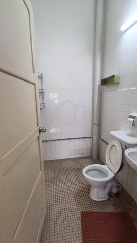 Taman Perling Single Storey below bank value big size 1