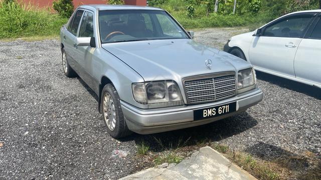 1995 Mercedes Benz 260E 2.6 (A) - 1