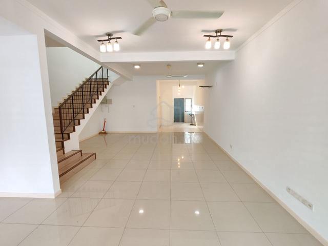 Newly Paint Nobat 2 Storey House, 20x70ft,4R3B, Bukit Raja Klang 1