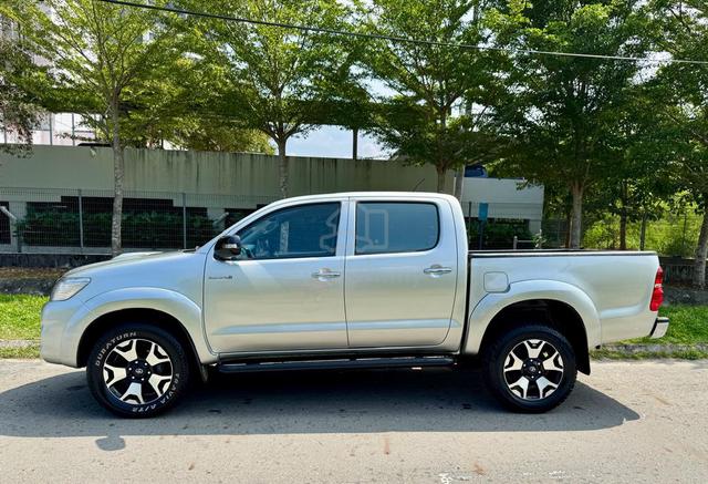 2013 Toyota HILUX 3.0 G VNT MY05 KUN26R FACELIFT - 5
