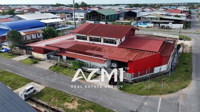 4 Units Ad Joint Industrial Warehouse For Sale 1
