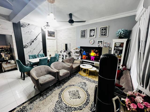 for sale 2.5 storey terrace house taman desa karunmas, seri kembangan 1