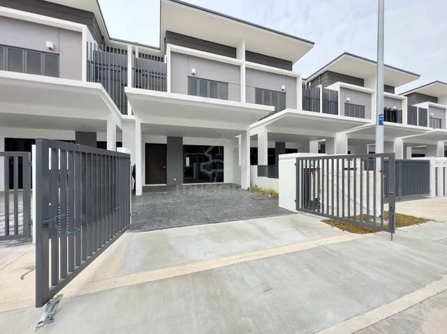 Double Storey Lena Residence Alam Impian, Seksyen 35, Shah Alam 1