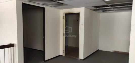 Shop lot Macallum St. 1st floor 1