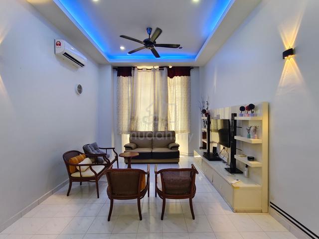 Straits Court Condominium 1
